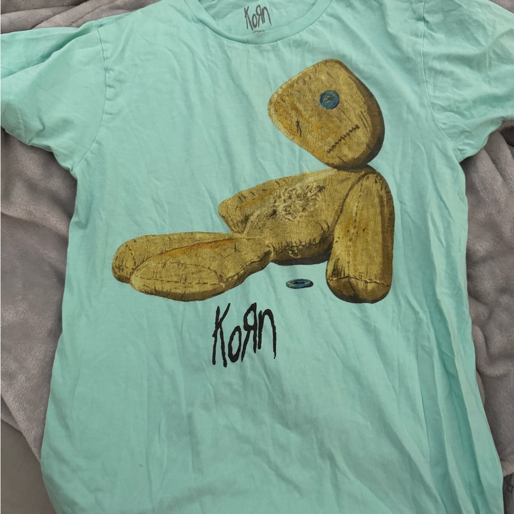 Korn Graphic T-Shirt in Mint Green